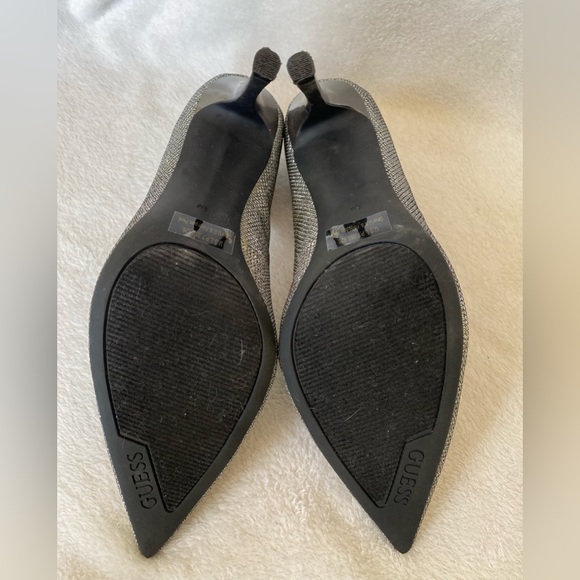 GUESS Pewter Fabric Silver Sparkly Pointed Toe High Heels - Picture 4 of 9